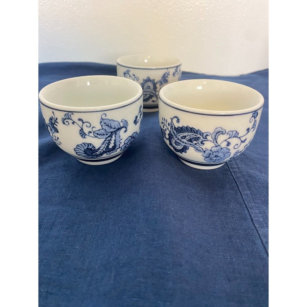 Set of 3 Porcelain Blue & White Asian Tea/Sake Cups by Pier One; Floral design!